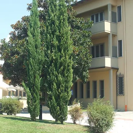 Hotel Bisenzio